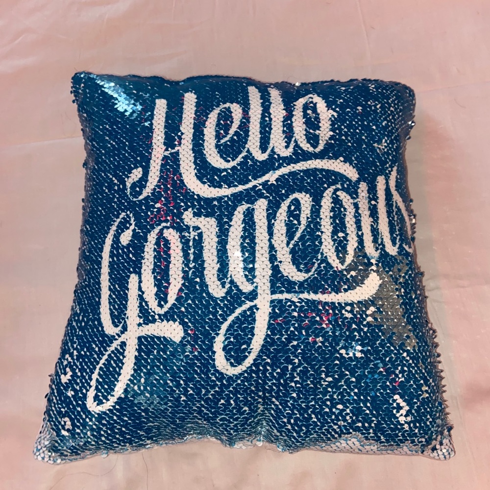 sequin changing decorative pillow